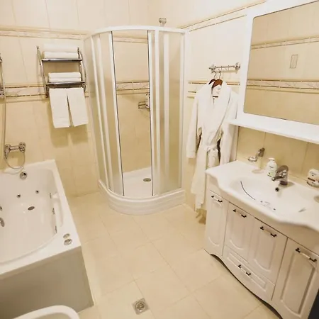 Solnichnaia Dolyna *